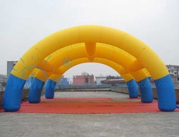 चीन अनुकूलित आकार Inflatable घटना तम्बू / आर्क तम्बू 0.9 मिमी पीवीसी मेड फैक्टरी
