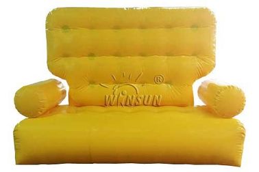 चीन बाहरी गतिविधियों के लिए पीले रंग की Inflatable सोफे सोफे पर्यावरण के अनुकूल फैक्टरी